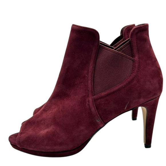 COLE HAAN Women's Red Jones Peep Toe Bootie In Cordovan Suede Size 8 - Picture 4 of 10